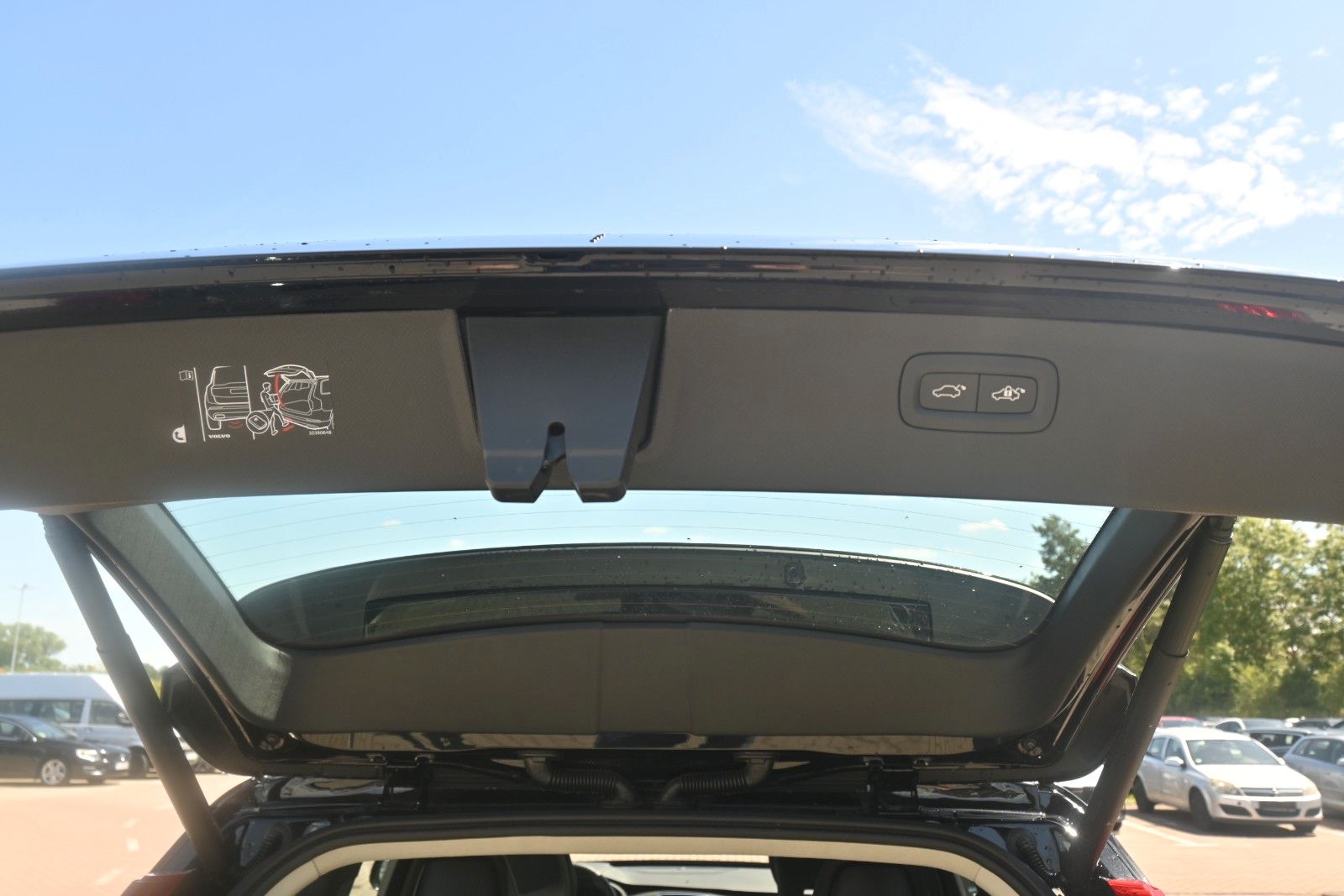 Fahrzeugabbildung Volvo XC90 T8 Ultra Bright AWD*Pano*HUD*STHZG*H&K*