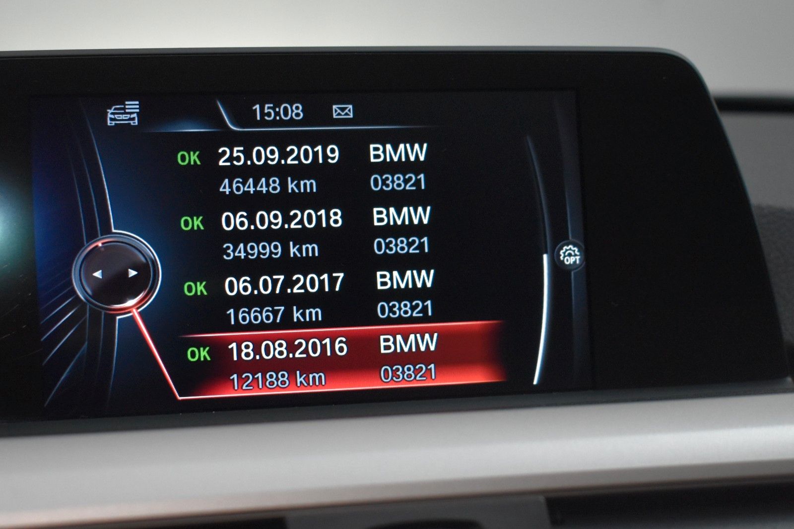 Fahrzeugabbildung BMW 316i Touring Navi,Bi-Xenon,SH,PDC,Comfort-Paket