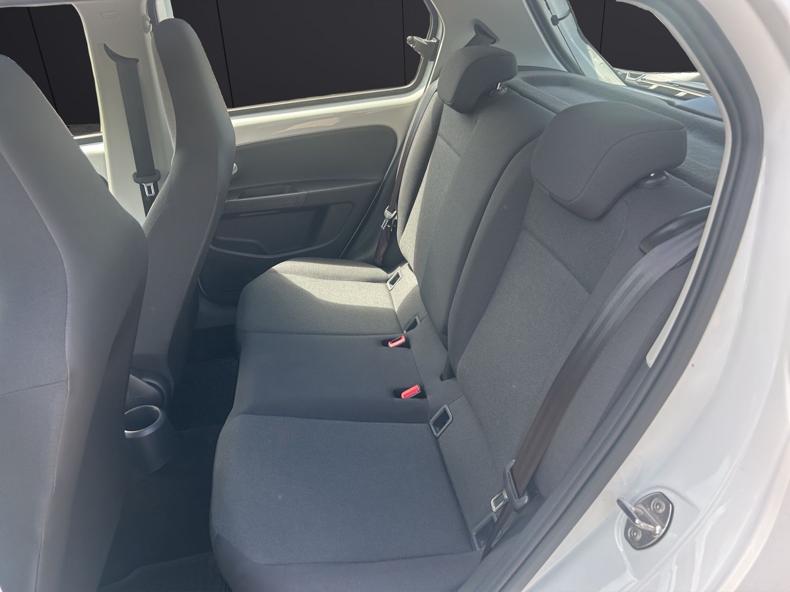 Fahrzeugabbildung Volkswagen up! 1.0 Basis Klima GRA RFK SH