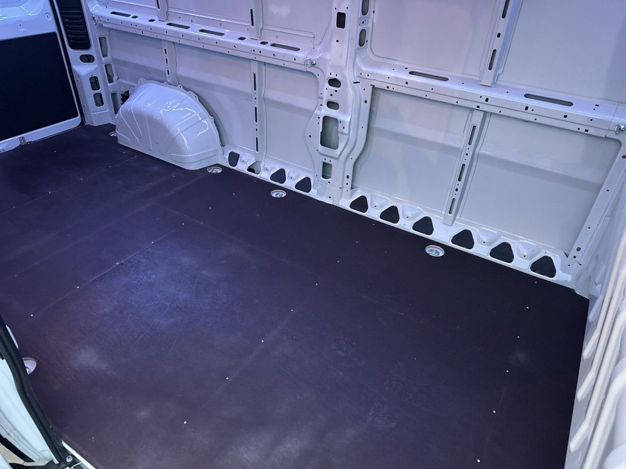 Fahrzeugabbildung Citroën Jumper 35 L3H2 BlueHDi 140