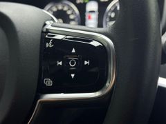 VOLVO V90 Pro T4 Mom.Pro Leder Navi LED ACC Kam.