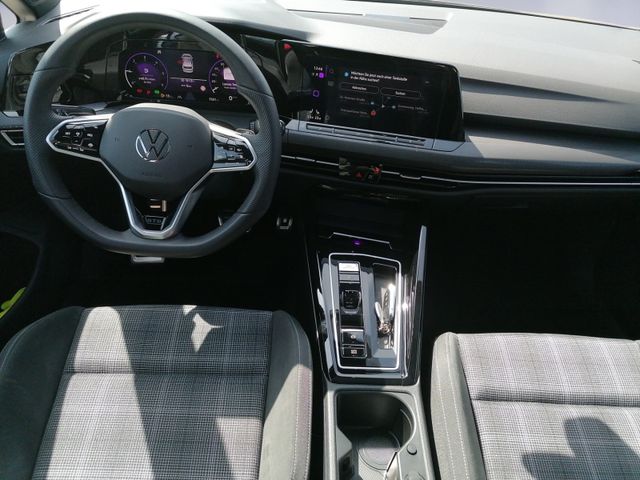 Golf VIII GTD 2.0 TDI DSG STHZ+PANO+KAMERA+