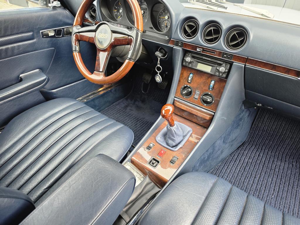 Mercedes-Benz SL 300