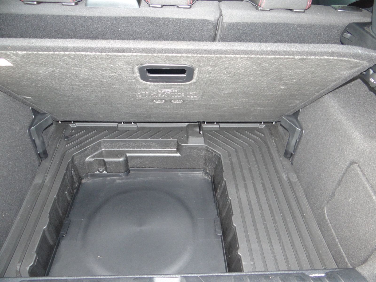 Fahrzeugabbildung Ford Puma ST-Line, Winter+Komfortpaket