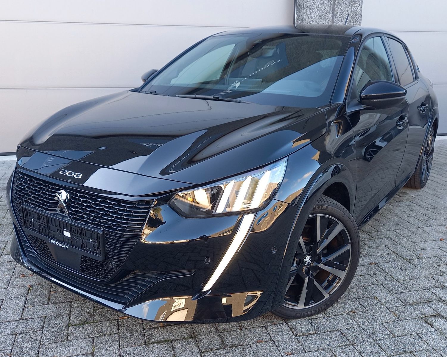Peugeot e208 GT PACK 50kWh/100KW 136 AMBI*KAM*PANO*17