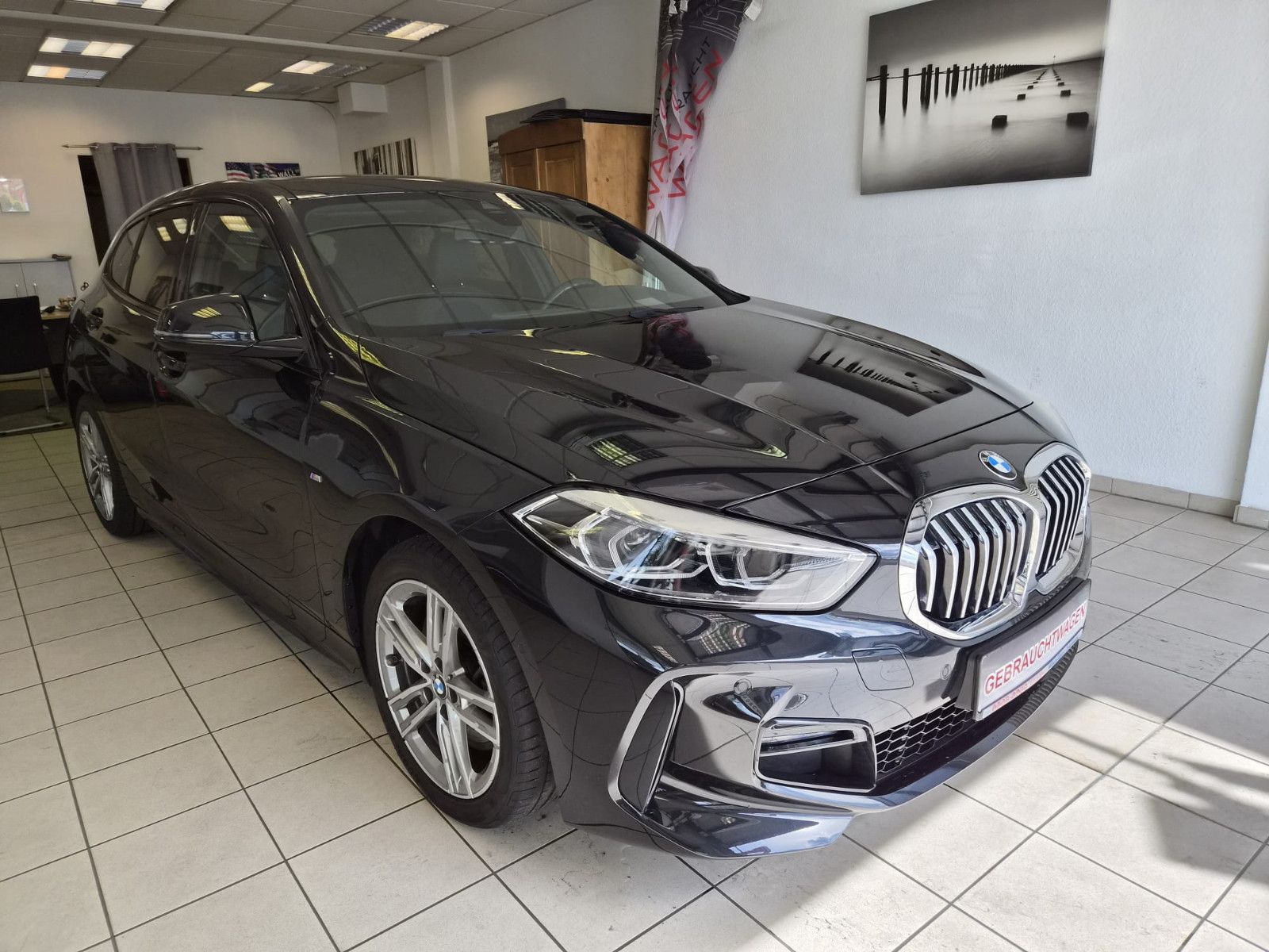 Fahrzeugabbildung BMW 120d M Sport / NAVI / KAMERA / T-LEDER