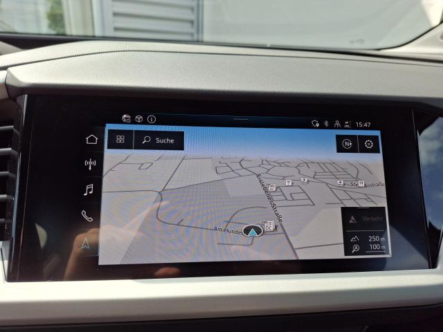 Q4 E-TRON 40 S-LINE NAVI+SHZ+LED+DAB