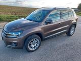 Volkswagen Tiguan 1.4 TSI BlueMotion Tech Sport & Style... - Volkswagen Tiguan: Tsi Bluemotion