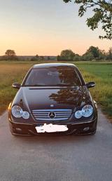 Mercedes-Benz MERCEDES BENZ C 200 CDI COUPE - Mercedes-Benz C 200 mit Diesel-Antrieb: Sportwagen