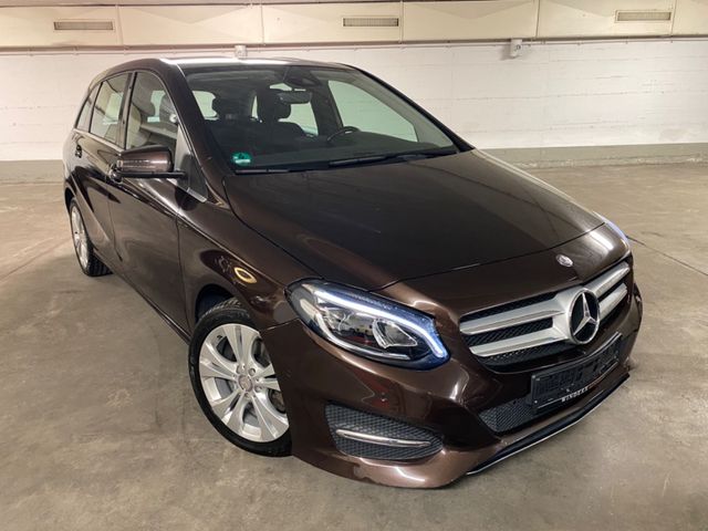 Mercedes-Benz B 200d 7G-Aut.*URBAN*Vollleder*LED*Navi*PDC*1.Hd