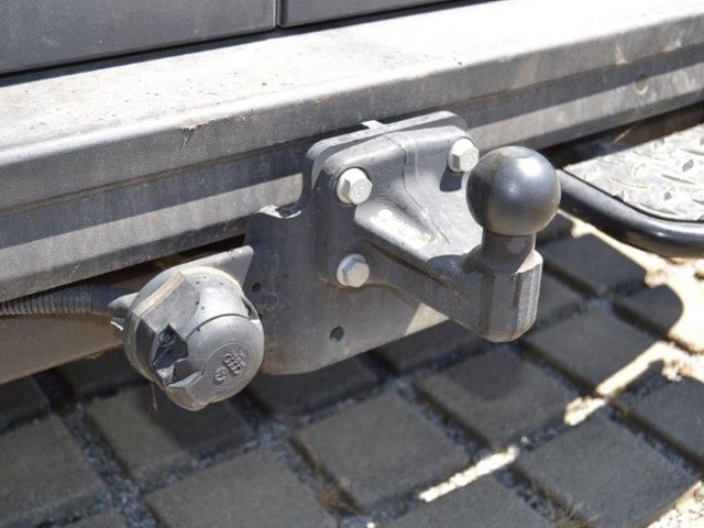 Crafter 35 TDI MR FWD Kasten AHK/RFK/PDC/APP-CON