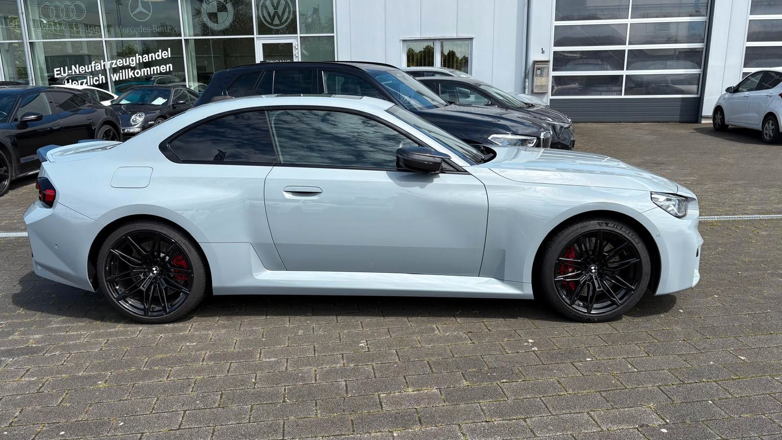 Fahrzeugabbildung BMW M2 Coupe performance, brooklyn, memory, schiebed
