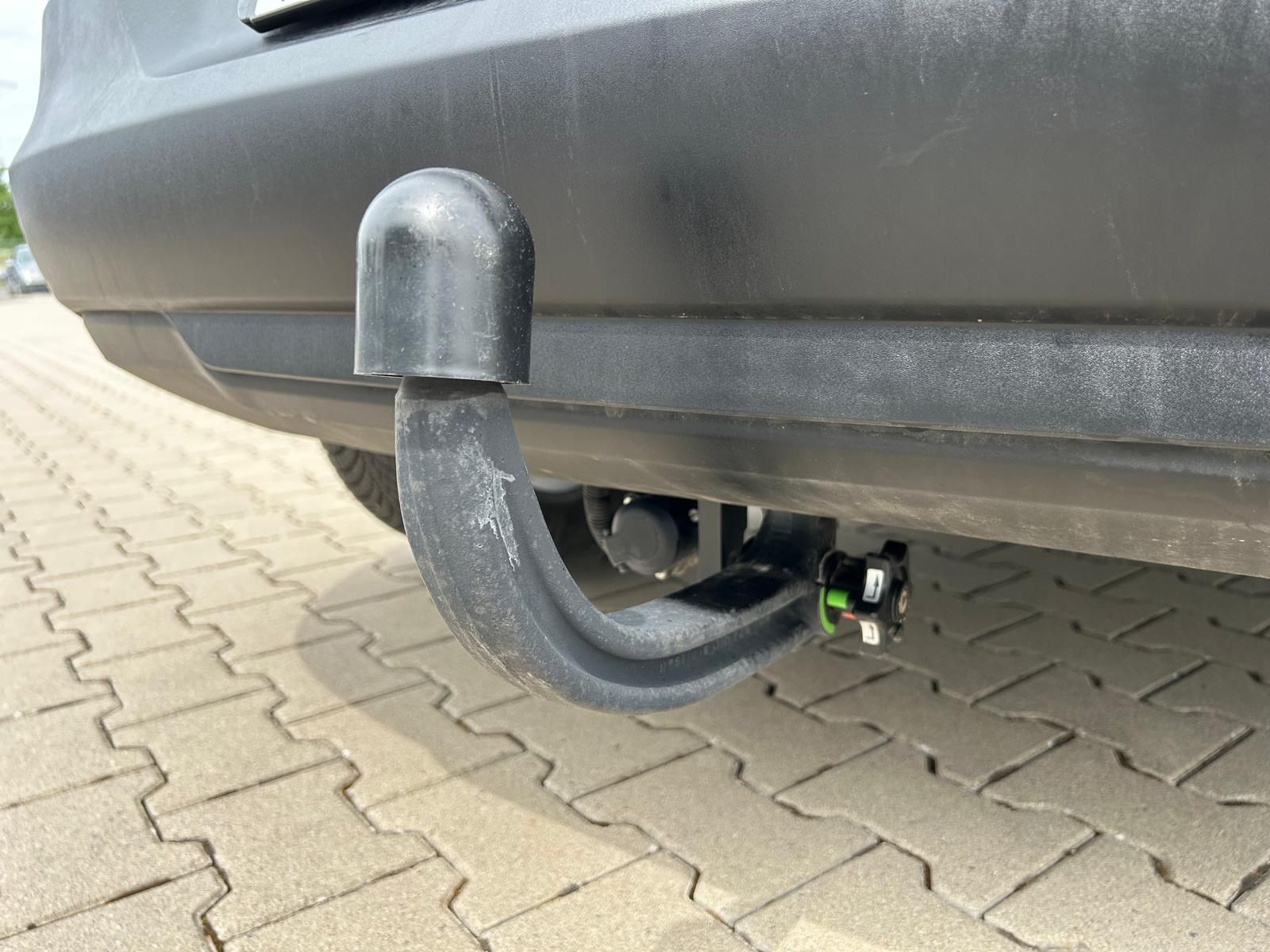 Fahrzeugabbildung Opel Grandland|Hybrid|4x4|AHK|1.Hand|LED|Standheizung