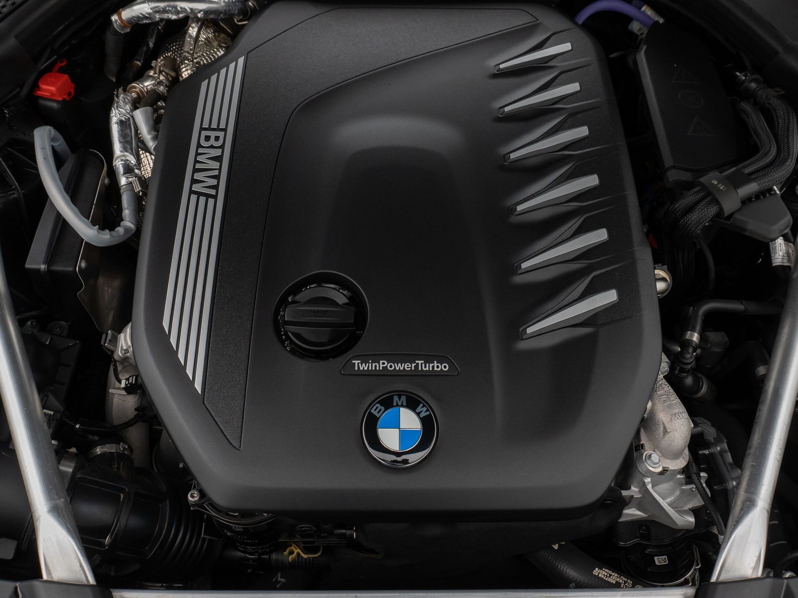 Fahrzeugabbildung BMW 530d LuxuryLine Kamera Laser HUD DAB ACC Komfort