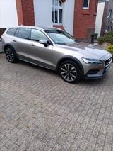 Volvo V60 Cross Country D4 AWD Geartronic - - graue Volvo V60 Cross Country