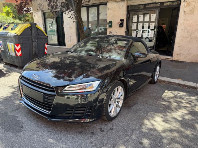 AUDI TT