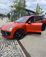 Porsche Macan GTS GTS - Porsche Macan mit Benzin-Antrieb: Orange