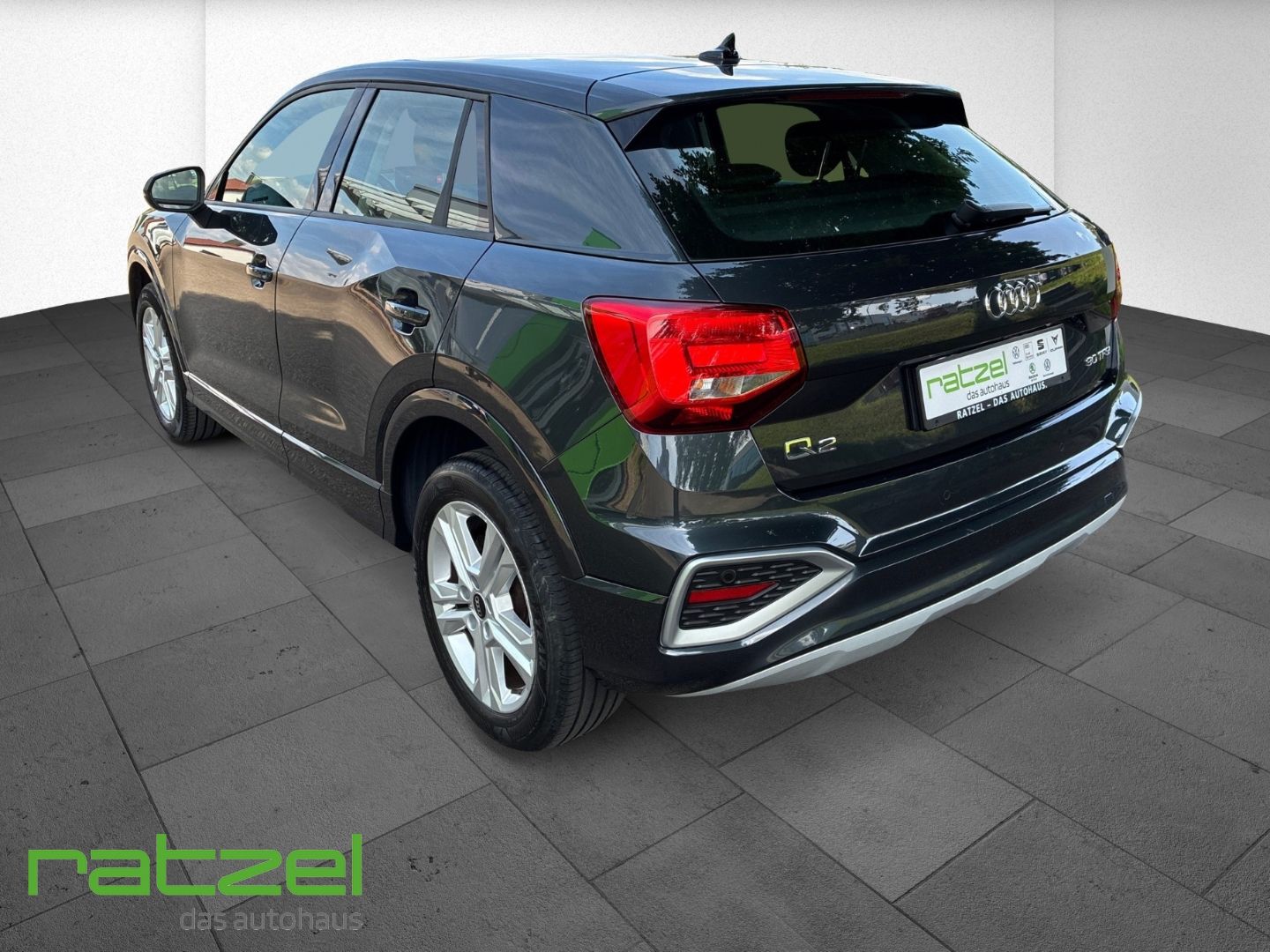 Fahrzeugabbildung Audi Q2 advanced 30 TFSI LED ACC Rückfahrkamera Eletr