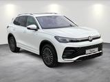 Volkswagen Tiguan 1.5 eTSI R-Line +DSG+AHK+PANORAMA+LED+ACC - scheckheftgepflegte VW Tiguan