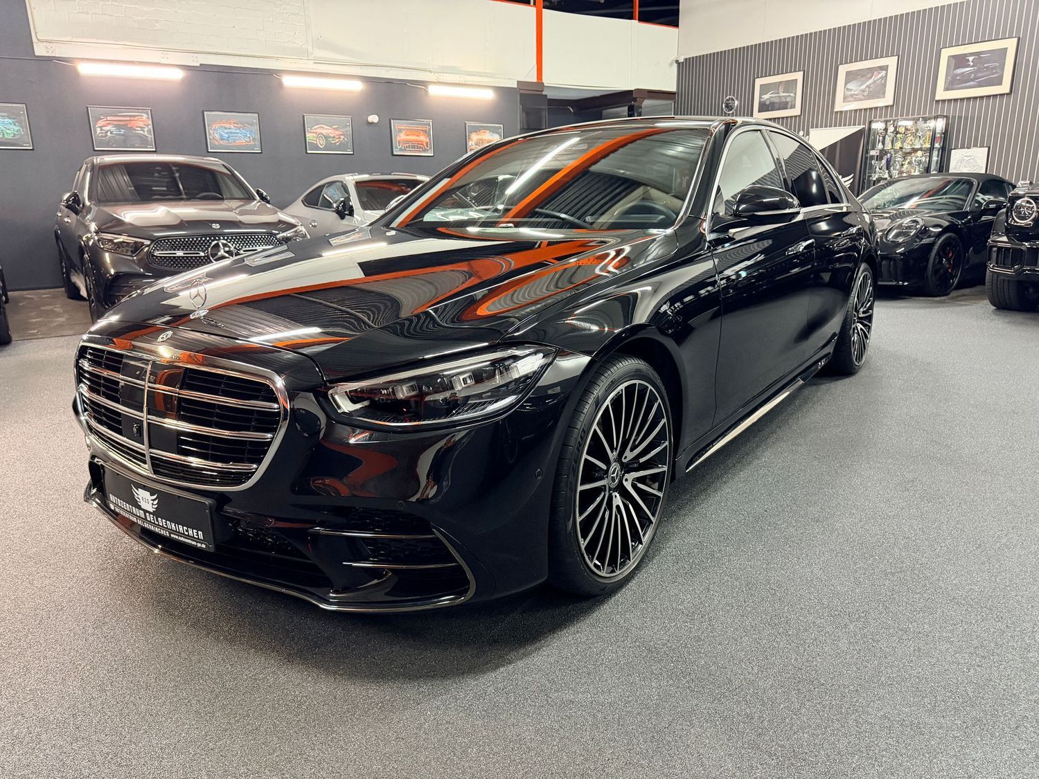 MERCEDES-BENZ S 450 d 4M AMG PANO/DISTR/NIGHT/MASSAGE/360°/21"