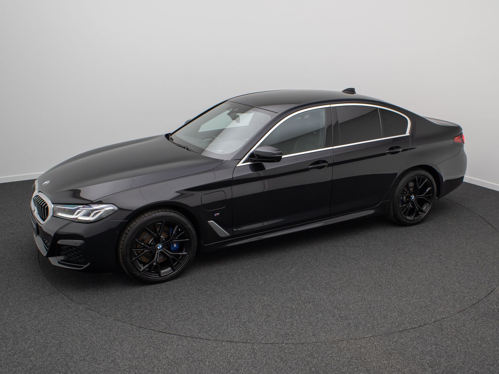 Fahrzeugabbildung BMW 530e M Sport 360° Laser DAB Komfort HUD 19Zoll