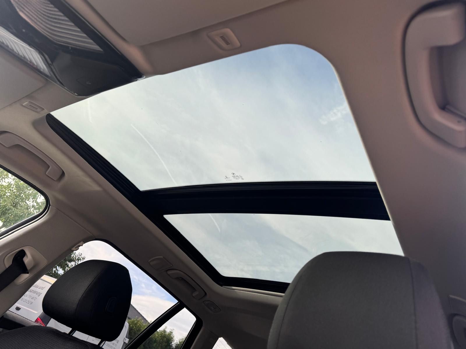 Fahrzeugabbildung BMW 520 d Business-Paket Auto.LED+NAVI+PANO+KAM+PDC+