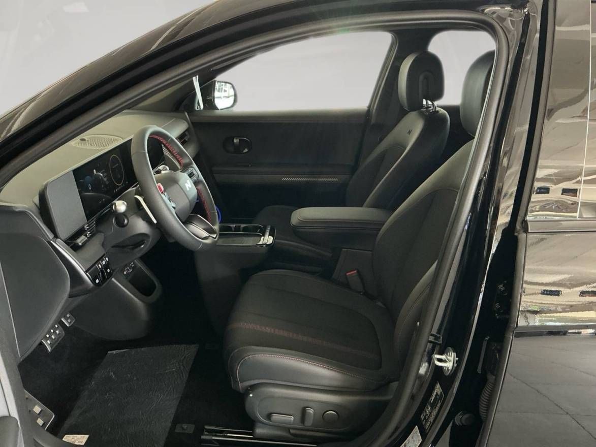Fahrzeugabbildung Hyundai IONIQ 5 84 kWh Allrad (325 PS) N Line Park-Paket