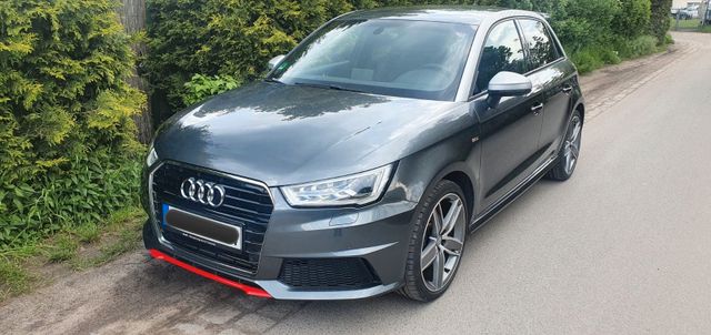 AUDI A1 Sportback 1.8 TFSI S-tronic SLine-Plus