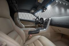 C6 6.0 V8 Coupé Autom. BLACK/BEIGE 2.HAND EUROPA