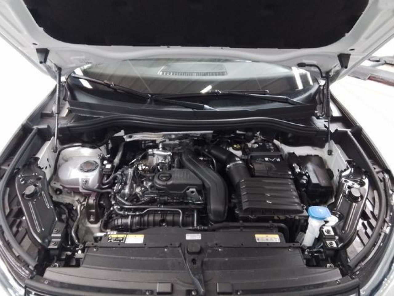 Volkswagen Tiguan - Bild 8