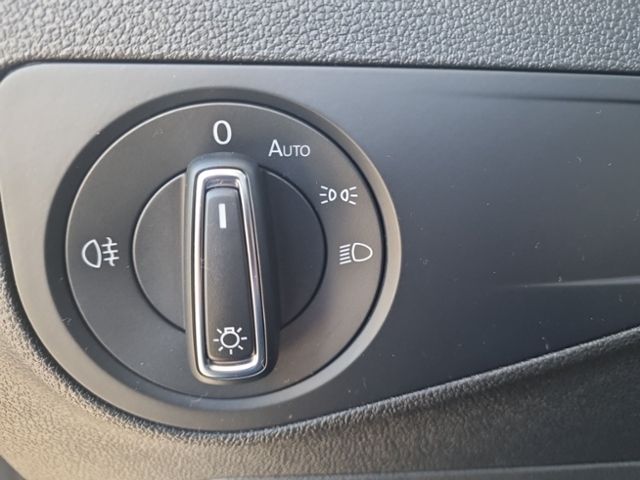 Fahrzeugabbildung Volkswagen Tiguan 1.5 TSI Life NAVI ACC LED SHZ