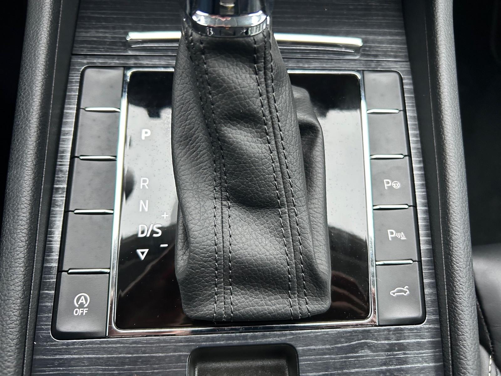 Skoda Superb Style Automatik dig.Cockpit*AHK*Leder*PDC, миниатюра 30