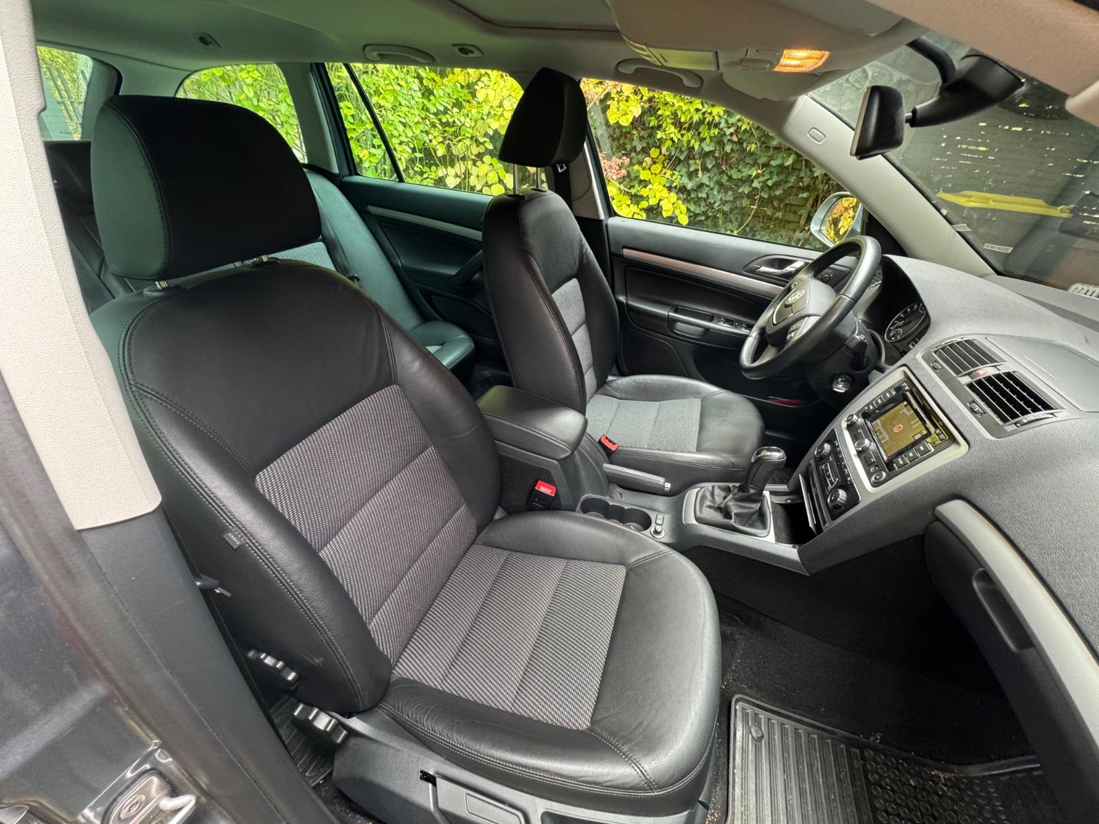 Skoda Octavia 1.6 TDI Elegance Combi Elegance