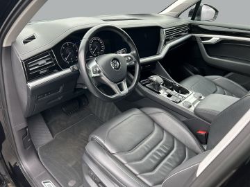 Volkswagen Touareg - 9