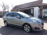 Peugeot 5008 1.6 Blue-HDi  Autom. Navi,Tempo 7-Si., AHK - Peugeot 5008 mit Diesel-Antrieb: Kleinbus, 1.6