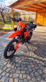 KTM 390 Enduro R Quickshift+ Heizgriffe Adventure A2 - KTM Motorräder in Leipzig
