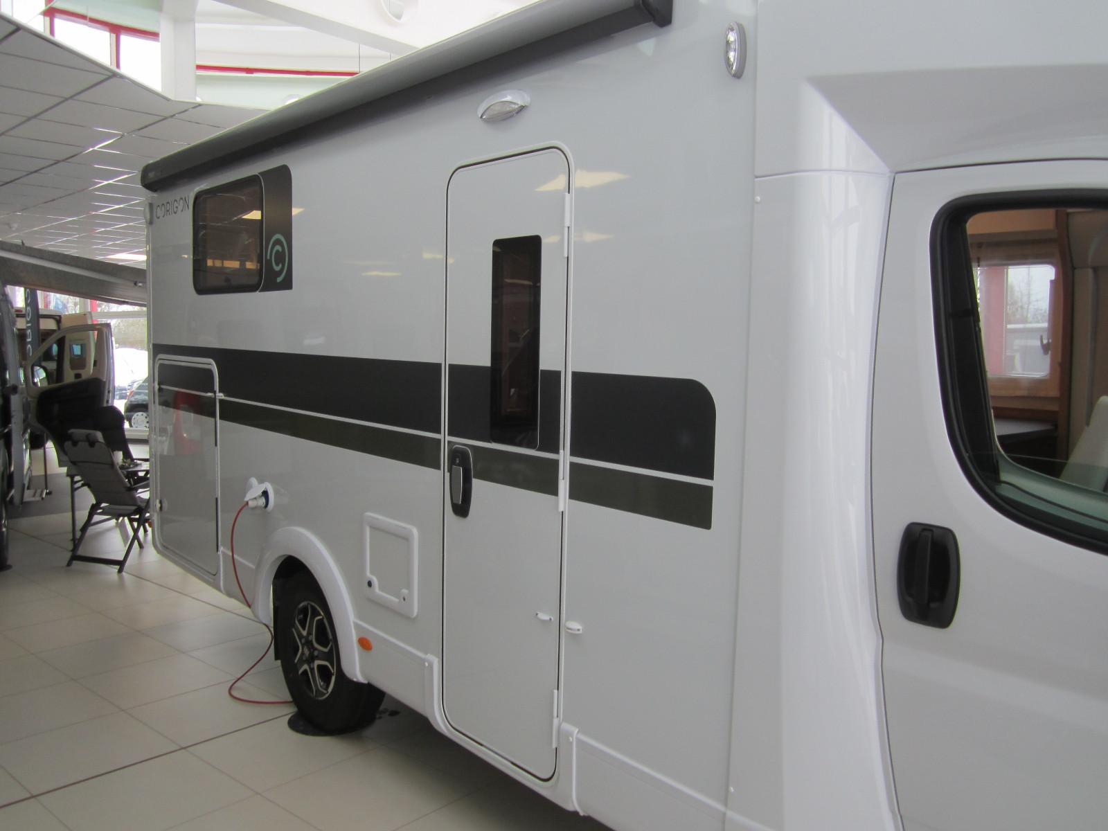 Corigon T 700 S Advanced Solar AT Hymer Carado Etrusco