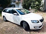 Skoda Octavia Combi 1.6 TDI  Klima  Navi  HU 07/28