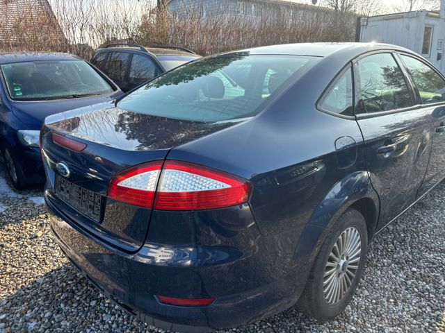 Ford Mondeo Limosine 2,0 Benzin