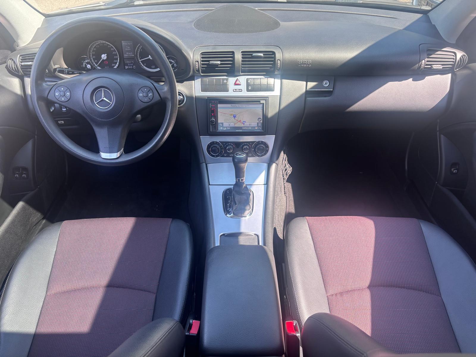 Mercedes-Benz CLC 200 Kompressor Pano Navi Bluetooth Autom.