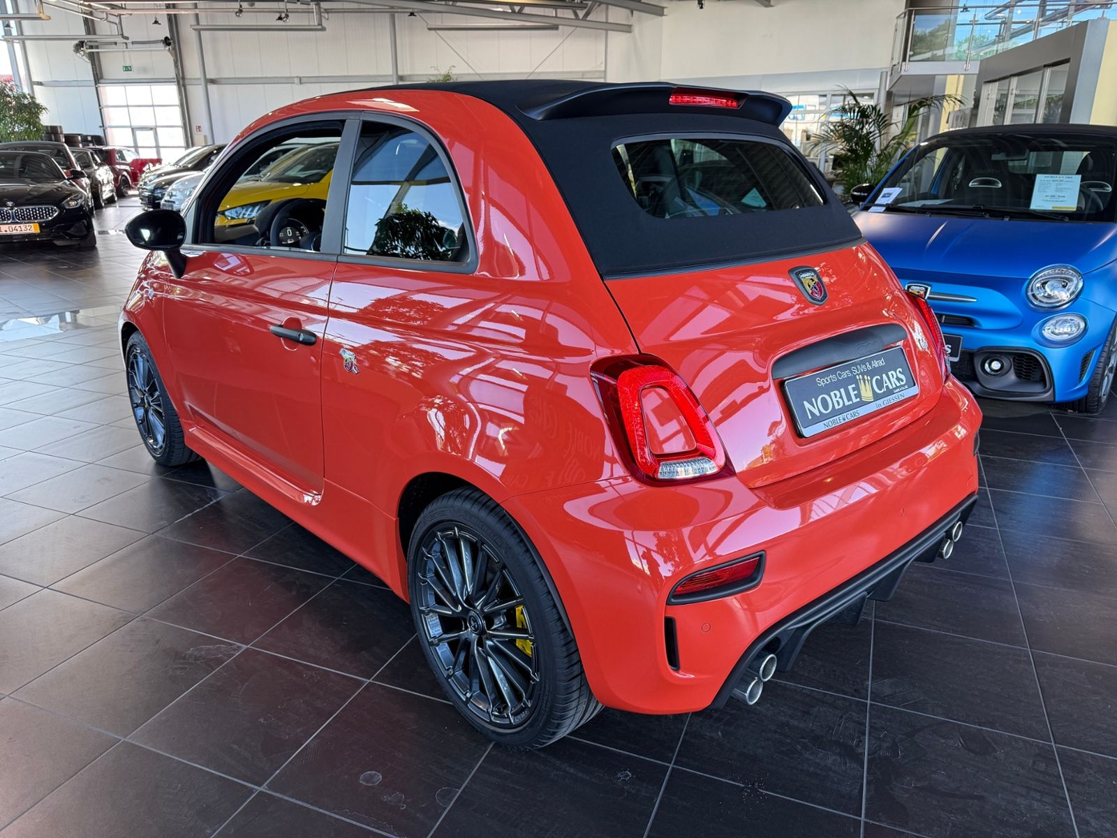 Fahrzeugabbildung Abarth 695C Aut. CarPlay ALU