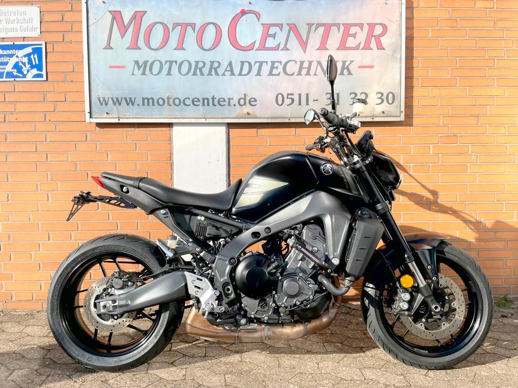 Yamaha MT-09 ABS - Reifen hi NEU, 20mm tiefer, EXTRAS