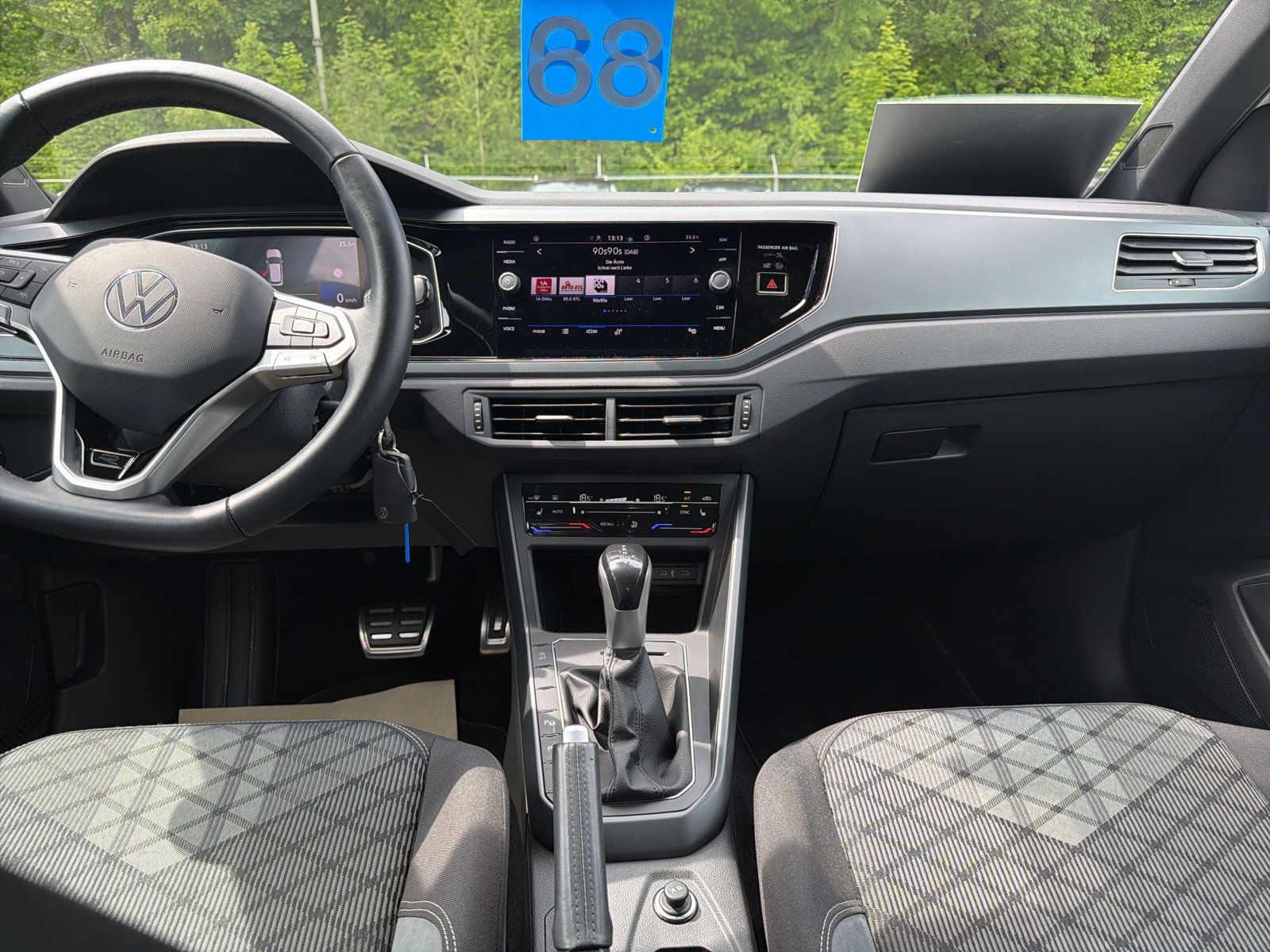 Polo R-Line TSI DSG Apple CarPlay Matrix R-Line