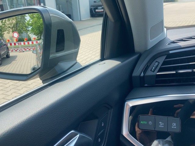 Fahrzeugabbildung Audi Audi Q3 35 TFSI S tronic advanced LED Navi plus