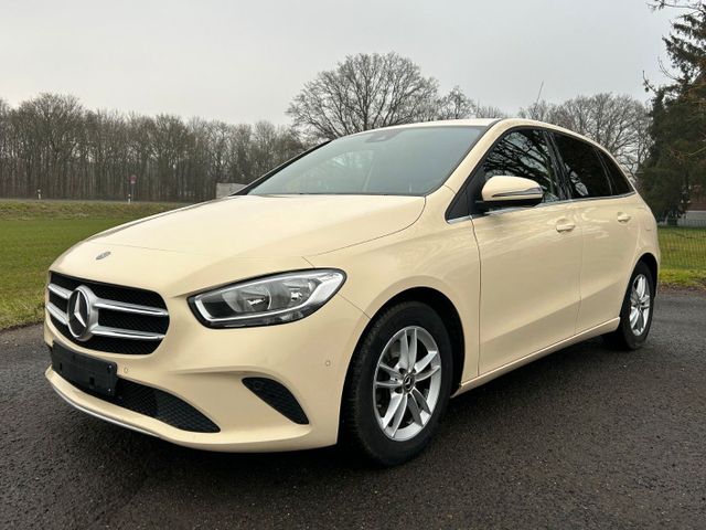 Mercedes-Benz B 180d Navi Kamera Automatik Leder Allwetter