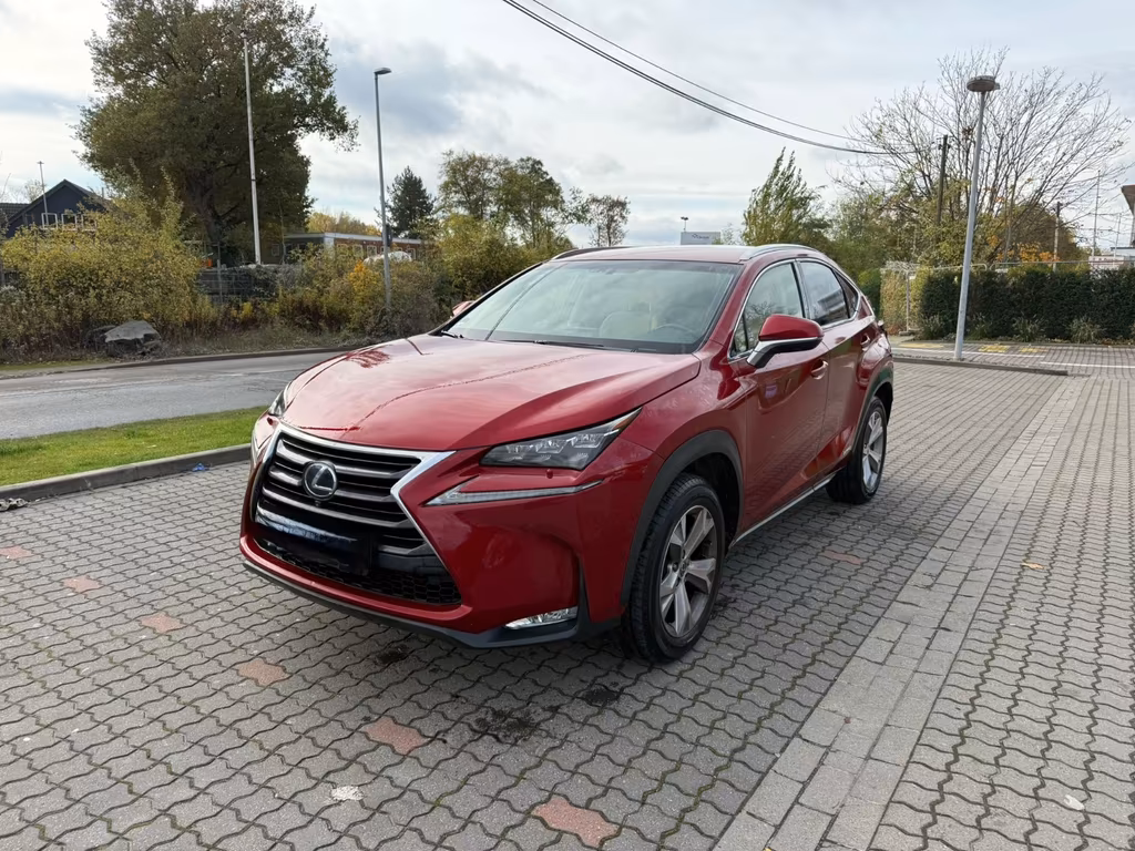 Импортированный автомобиль Lexus под ключ