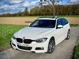 BMW 330d xDrive Touring *M SPORT*HEAD UP*PANO*AHK*