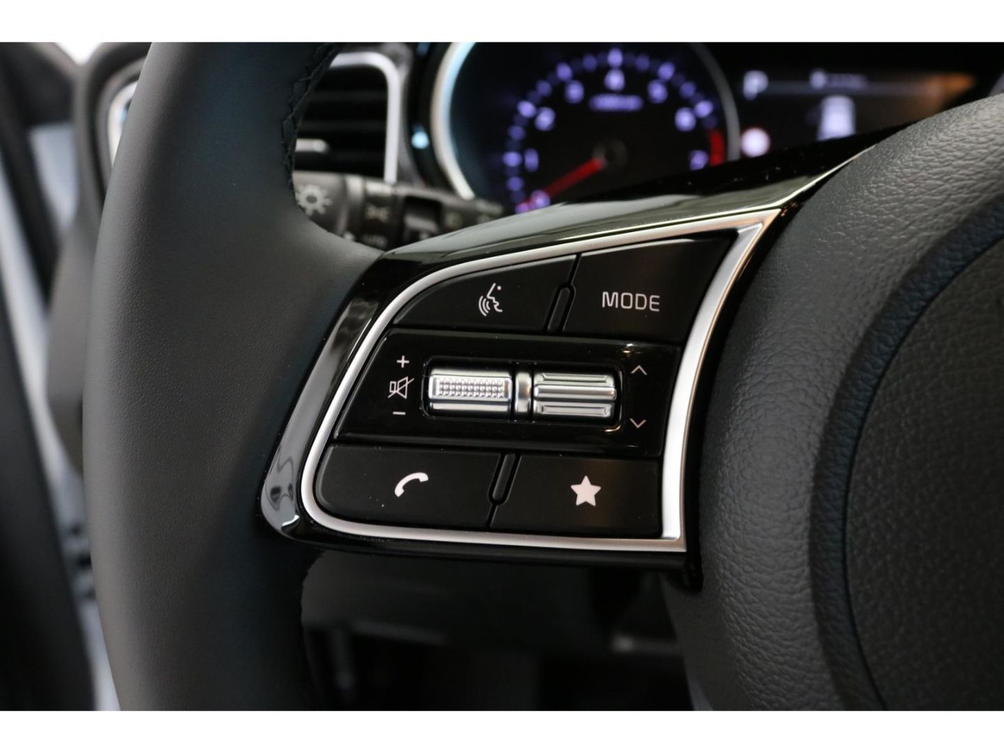 Fahrzeugabbildung Kia Ceed Ultimate Kamera Navi Style-Paket SHZ LED