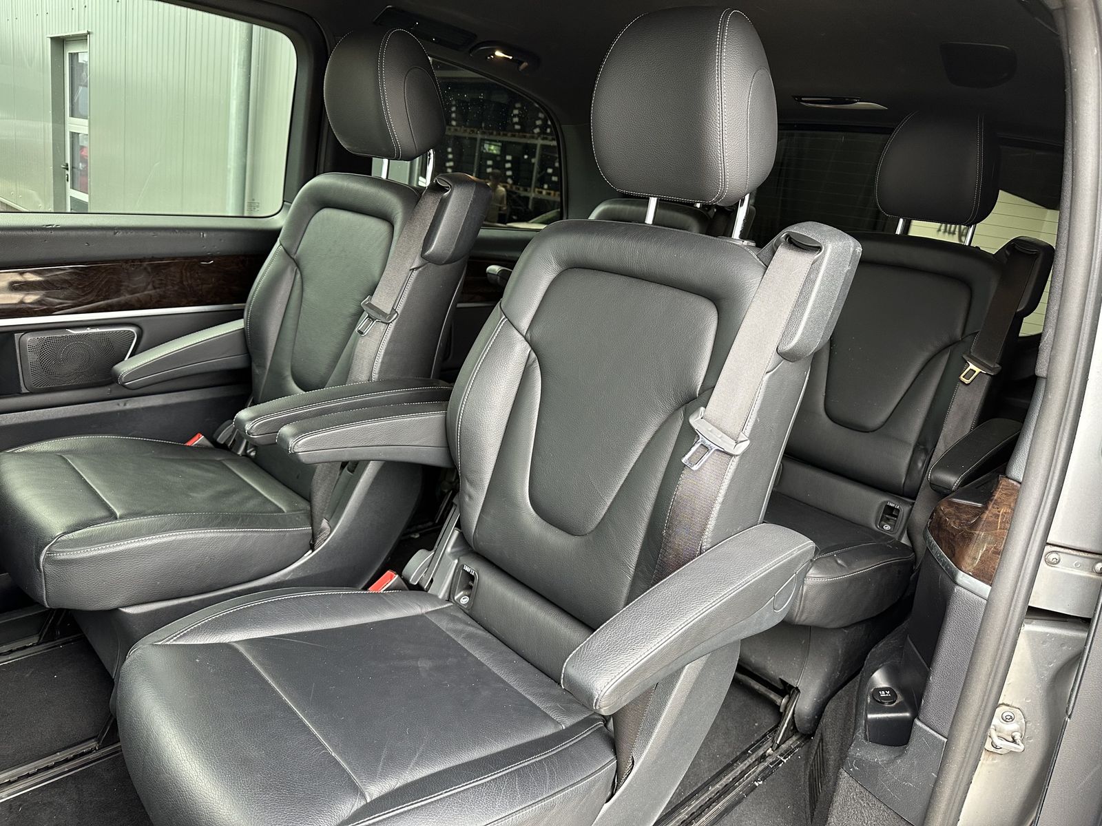 Fahrzeugabbildung Mercedes-Benz V 250 CDI Avantgarde NAV+LED+AHK+BURMESTER+360°+