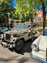 Jeep Willys - Jeep Willys mit Benzin-Antrieb